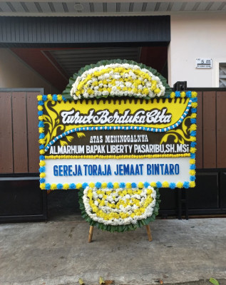 Papan Bunga Duka di Tapung